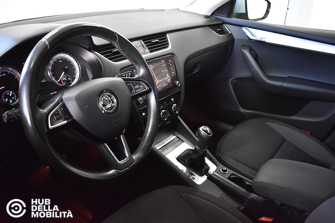 SKODA Octavia 1.5 DSG Wagon Ambition G-Tec